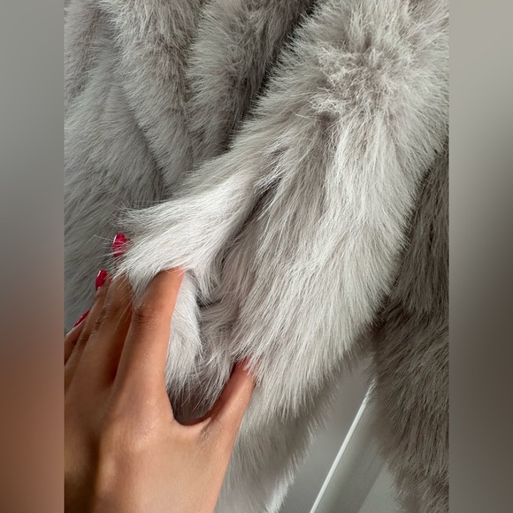 Zara Faux Fur Oversized Light Grey Coat Jacket  Large L Viral Blogger Favorite - Picture 2 of 7